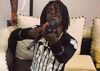 Stream Paper (Ft. Gucci Mane) by ChiefKeef 